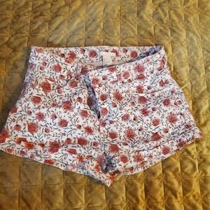 Floral print short shorts